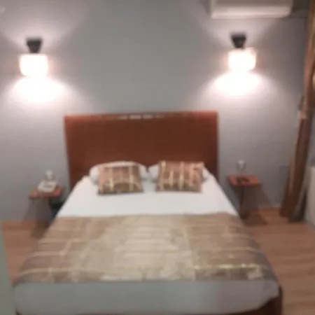 تاك اسطنبول 2*