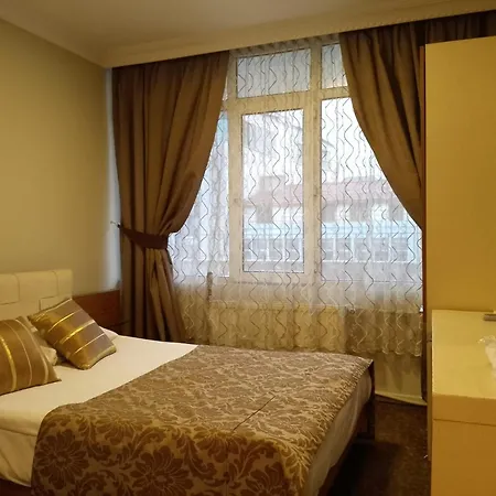 فندق تاك اسطنبول 2*